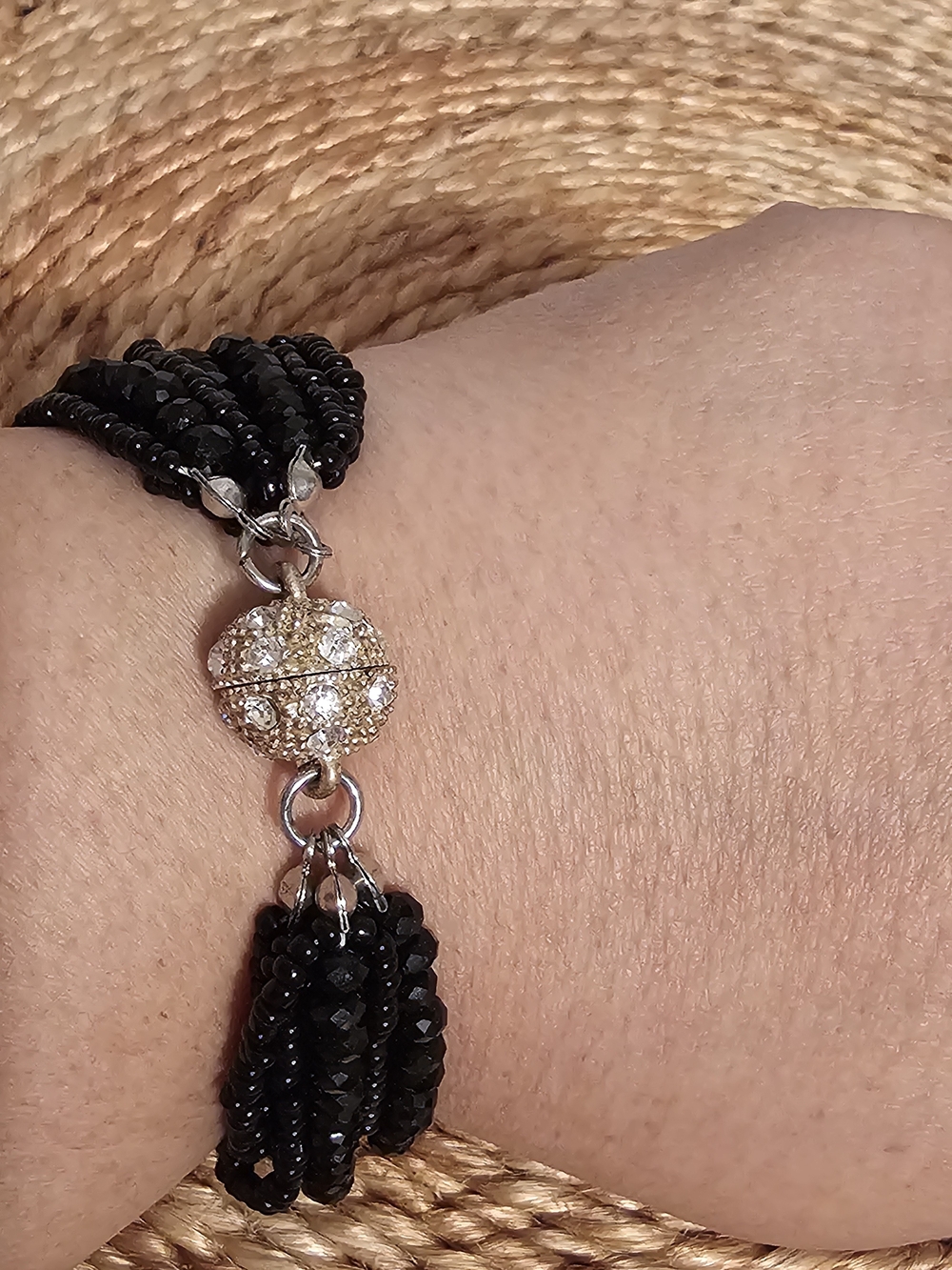Elegant Black Beaded Bracelet with Gold Crystal Accent